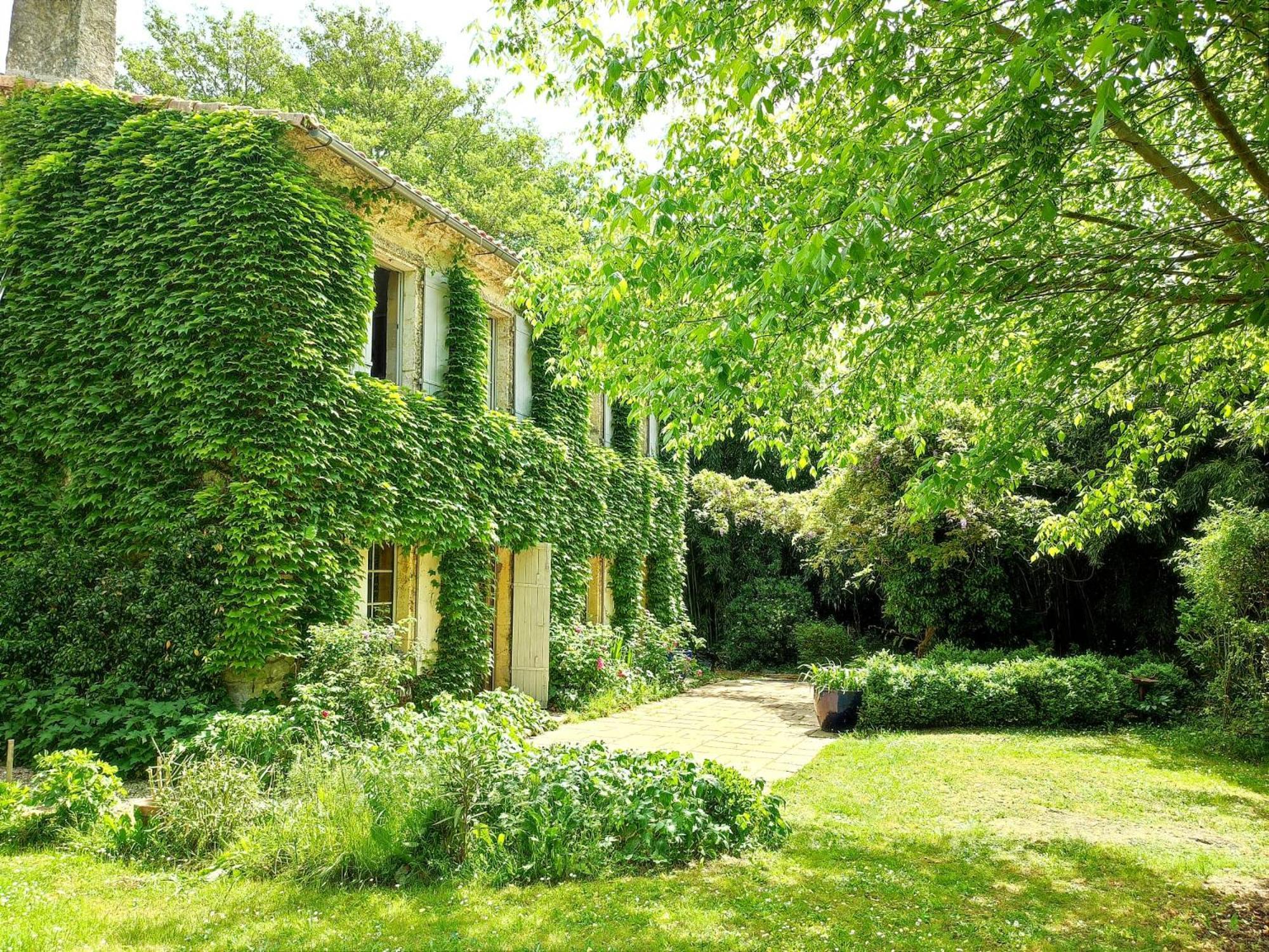 Chambre D'Hotes Le Moulin De Moulis Экстерьер фото