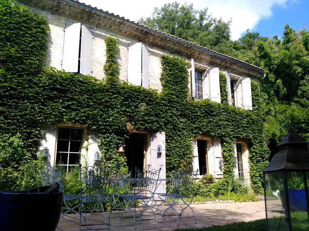 Chambre D'Hotes Le Moulin De Moulis Экстерьер фото